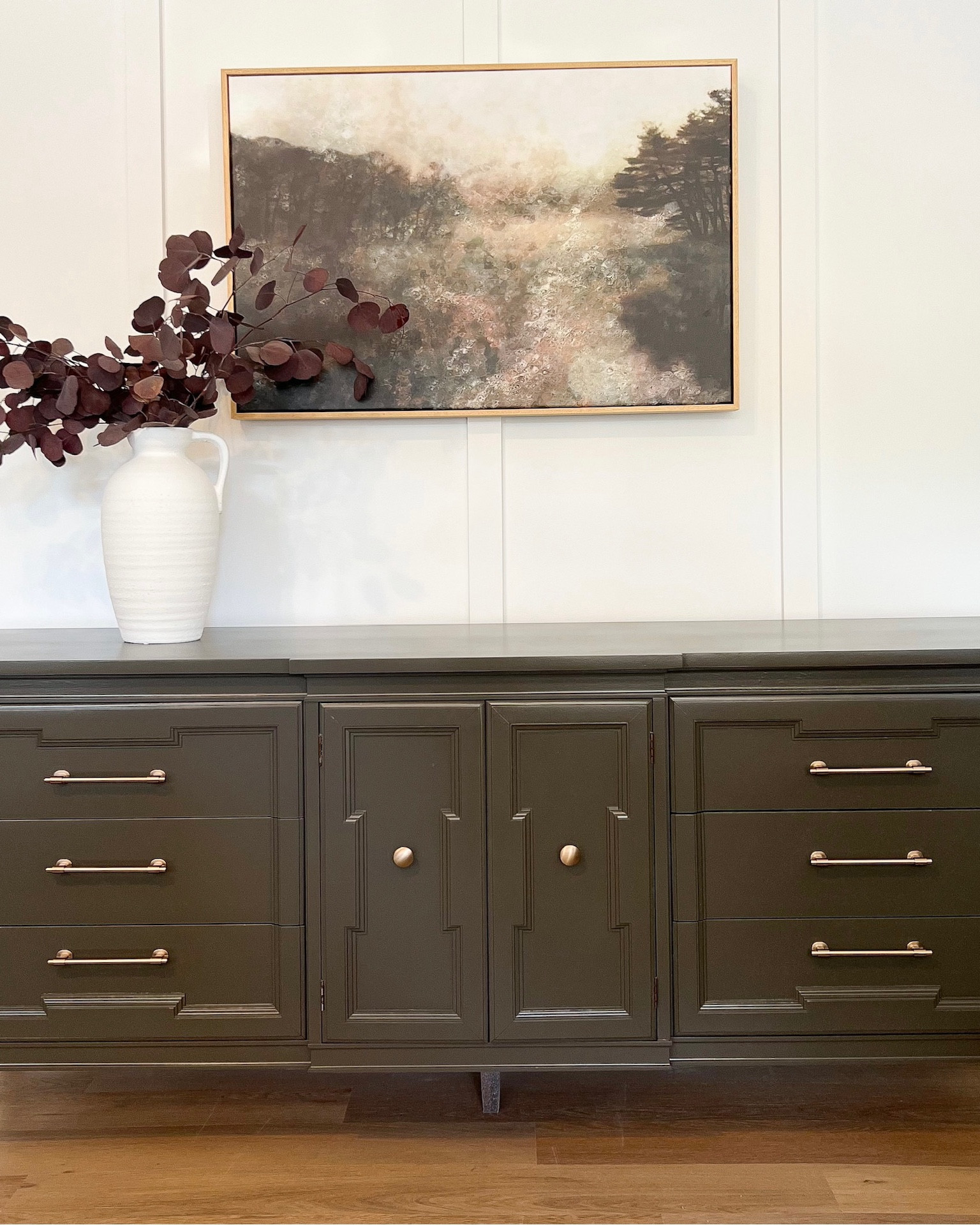 GORGEOUS sideboard transformation using color Oakham by FMP✨

#FurnitureFlip #UpcycledFurniture #DIYFurniture #RepurposedFurniture #ThriftedFurniture
#RefinishedFurniture #SecondhandFurniture #PaintedFurniture #FurnitureDesign
#ReclaimedFurniture #ModernVintage #FurnitureArtist #BudgetDecor
#HomeRenovation #InteriorDesignInspiration #CreativeHome #HomeDecorIdeas #DIYHomeProjects
#HomeStylingTips #FurnitureMakeover #FurnitureRestoration #VintageFurniture #FurnitureRenovation
#FurnitureRefurbishment #FurnitureRevamp #FurnitureRehab #FurnitureRejuvenation #FurnitureFlipping


#LTKstyletip #LTKhome
