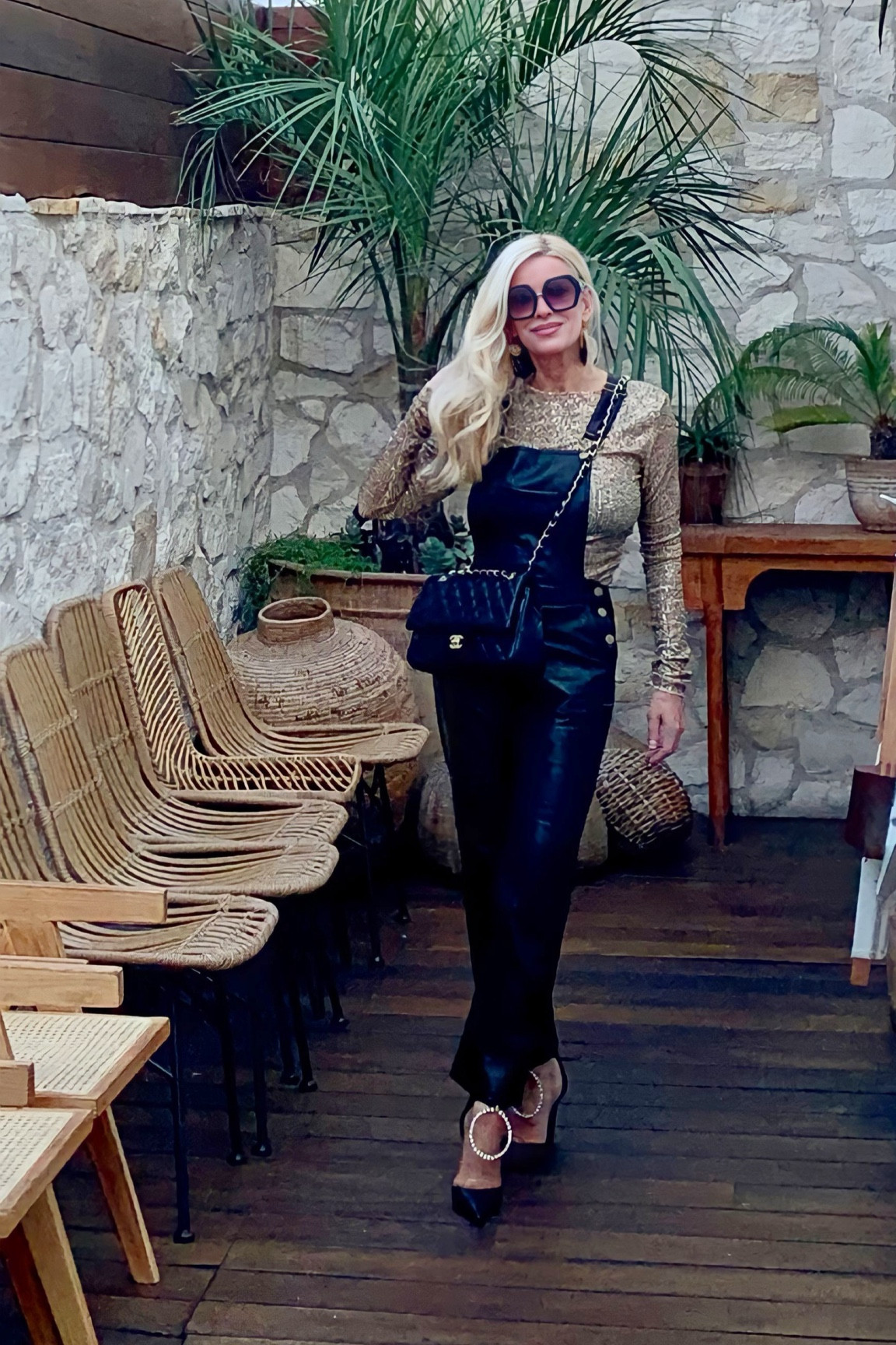 It’s never too early to sparkle!🌟
Sequins, festive outfits, faux leather overalls, holiday outfits

#LTKshoecrush #LTKHoliday #LTKSeasonal