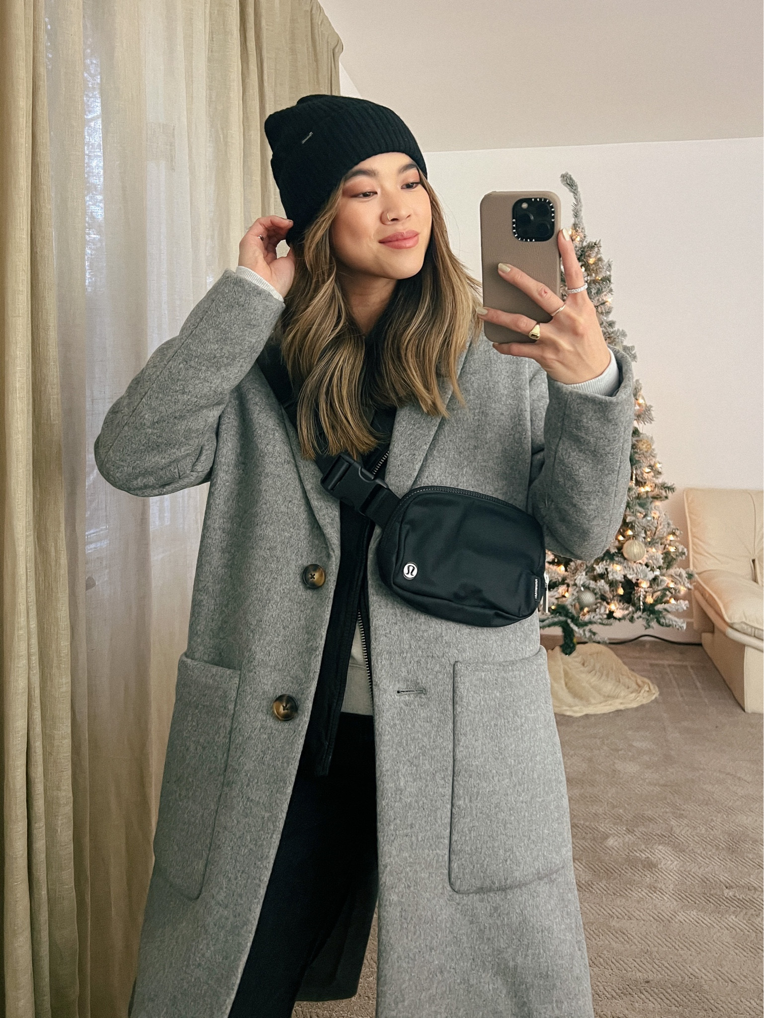 Grey sweatshirt layered under a Madewell moto jacket and long grey double-breasted coat with Madewell black denim jeans and black heeled booties!

Top: XXS/XS
Bottoms: 00/0
Shoes: 6

#winter
#winteroutfits
#winterfashion
#winterstyle
#holiday
#giftsforher
#everlane
#madewell
#lululemon


#LTKHoliday #LTKSeasonal #LTKstyletip