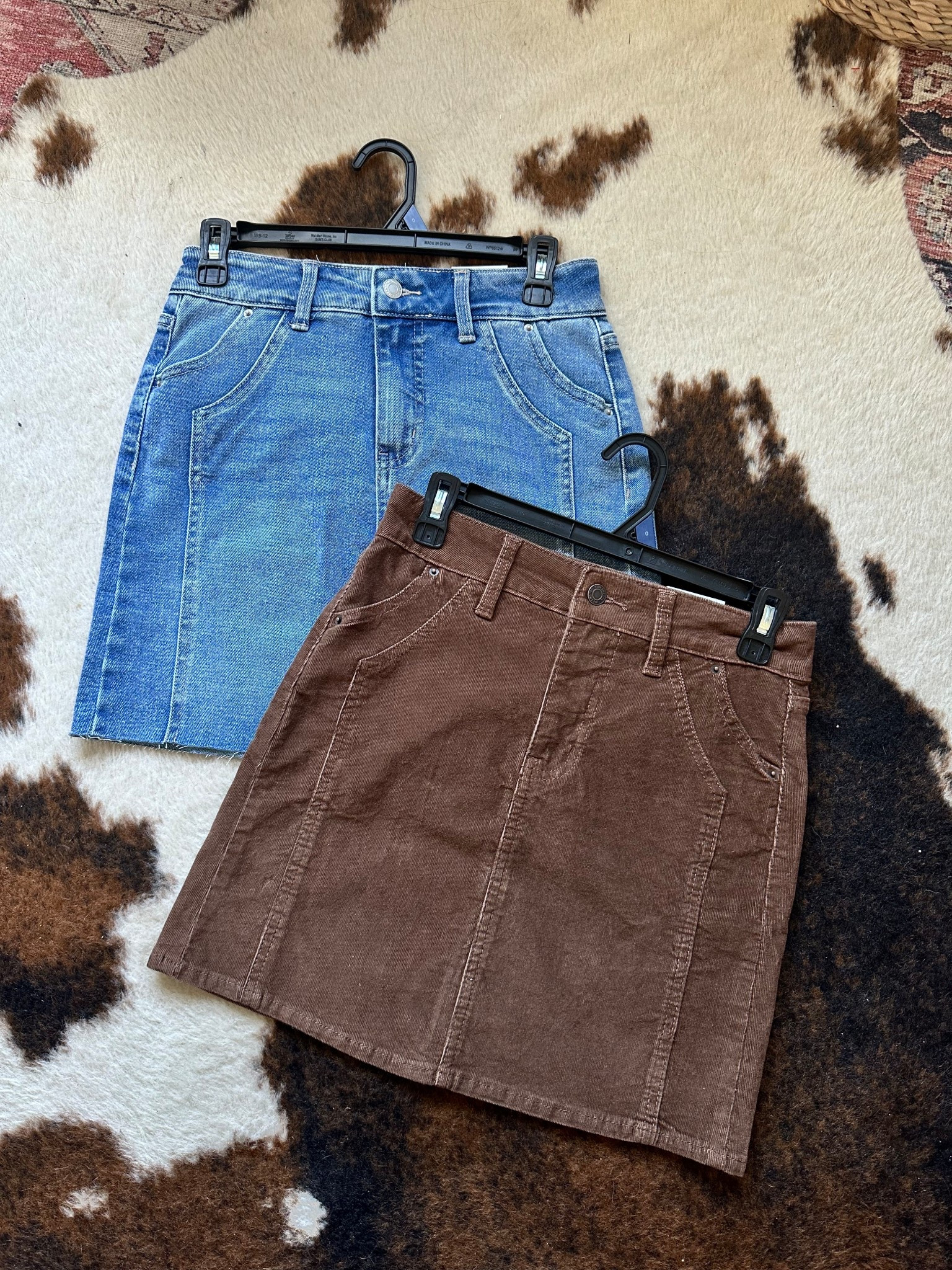 The perfect skirts for fall 

Retro accents on the pockets 
Comes in multiple colors and material 

Denim & corduroy 

#LTKFindsUnder50 #LTKFallSale #LTKStyleTip