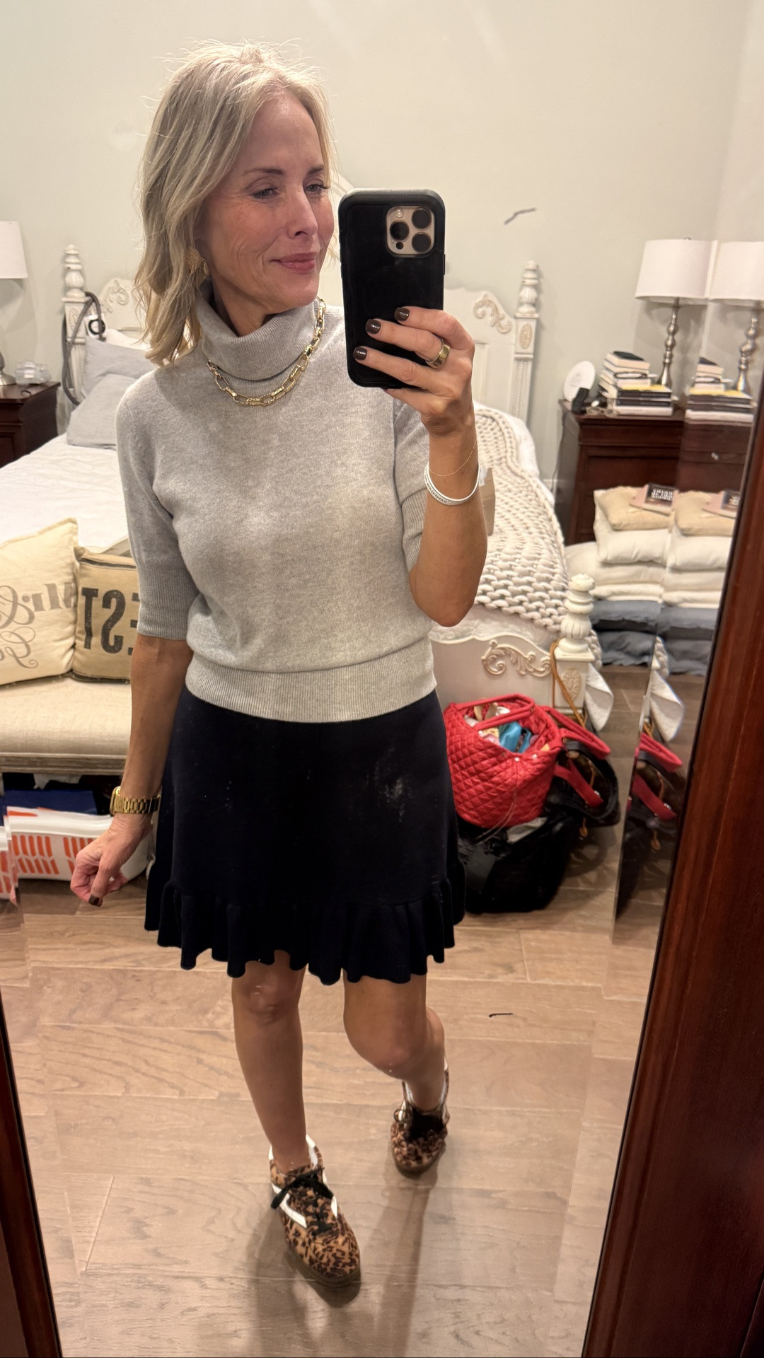 Walmart cashmere dressed down

Small in sweater and medium in skirt

#LTKSeasonal #LTKOver40 #LTKootd