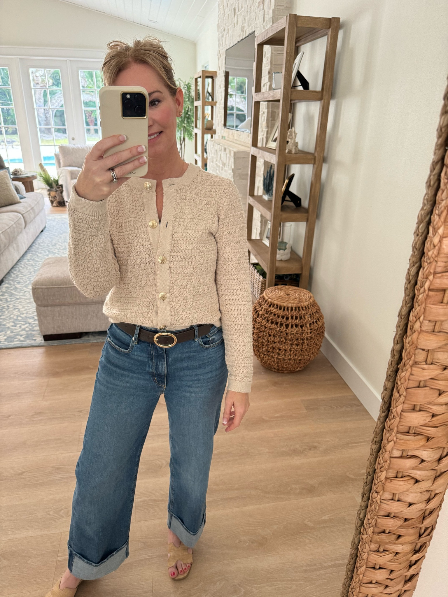 Loving these jeans! 

#LTKFindsUnder100