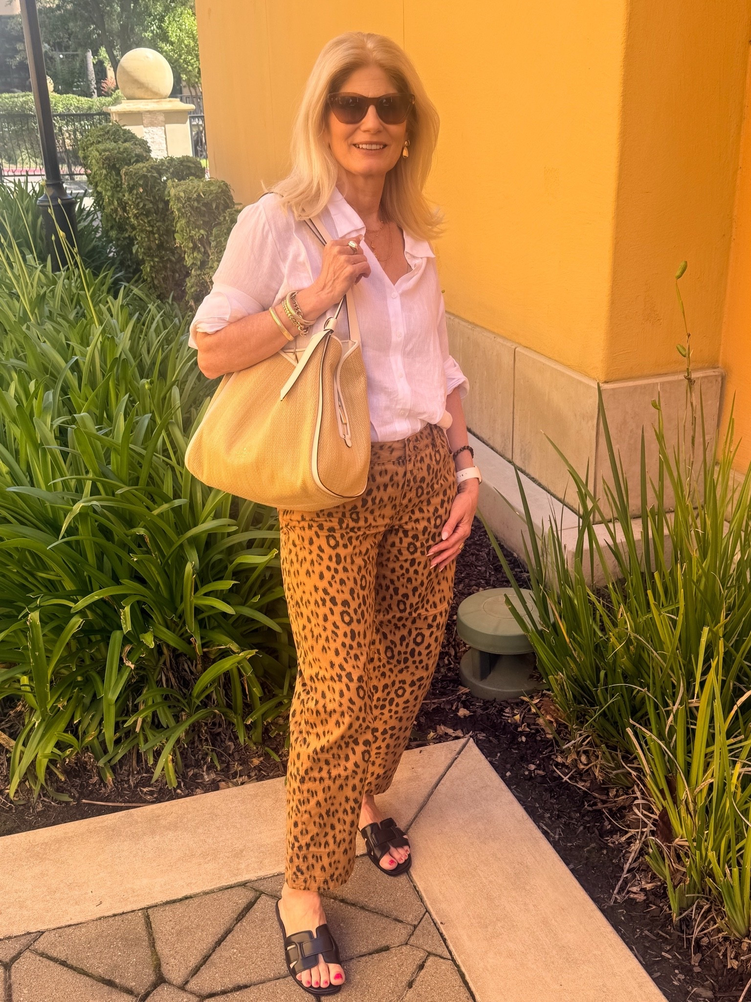 Outfit of the day!  Kate Spade bag!
#everdaystyle

#LTKootd #LTKOver40 #LTKSaleAlert