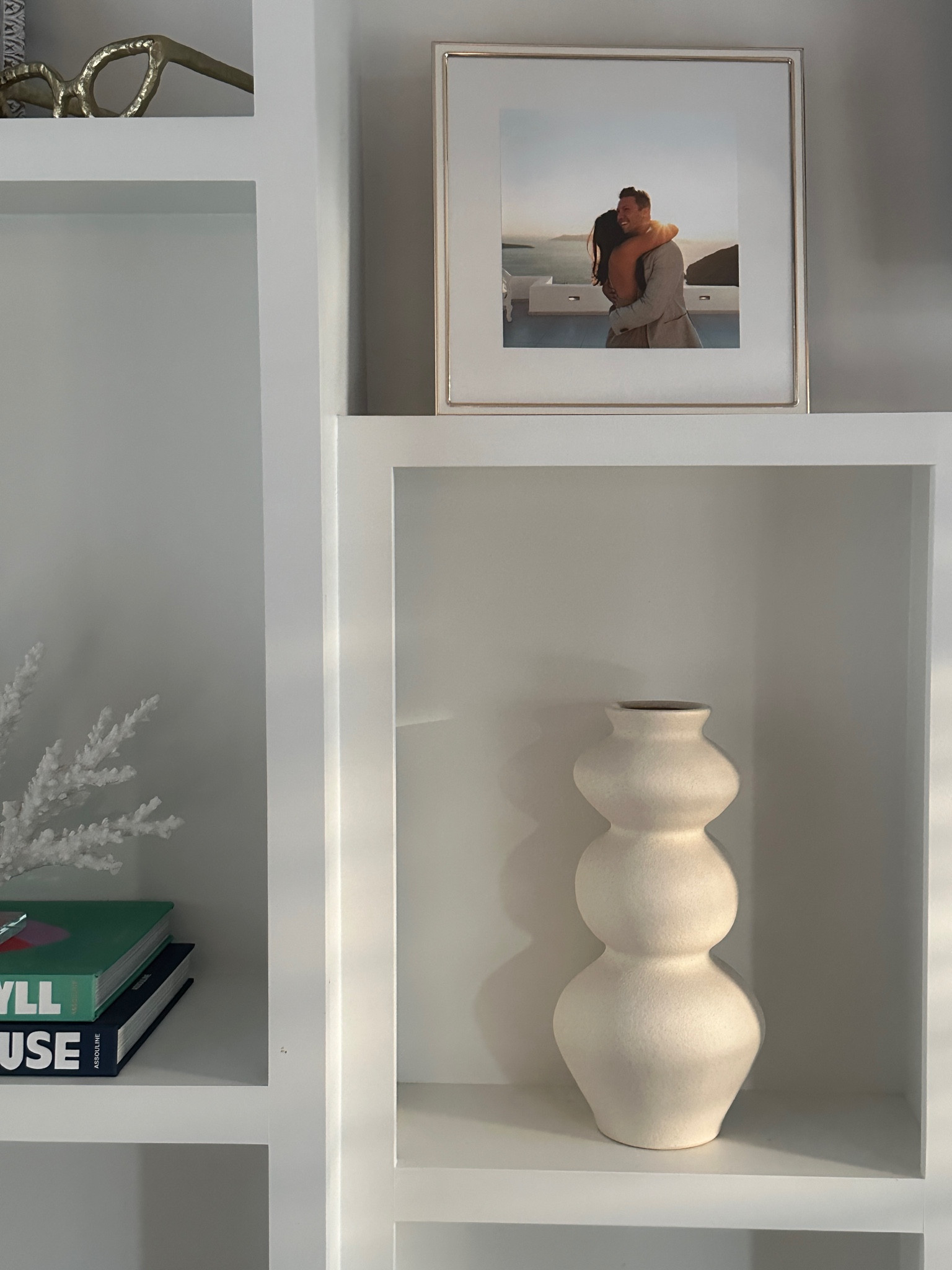 Check out this stunning modern ceramic vase from target! Perfect for shelf or cubby decor. Only $35!

#LTKStyleTip #LTKHome #LTKFindsUnder100