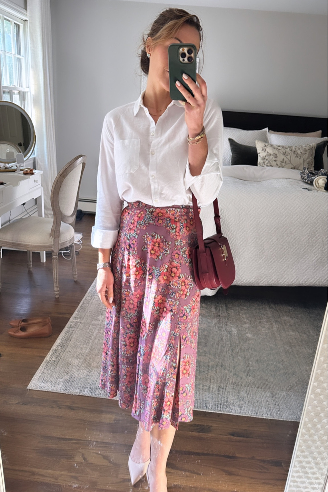 Today’s OOTD: love Sezane for good basics like this button down that can be dressed up or down.



#LTKstyletip #LTKSeasonal #LTKover40