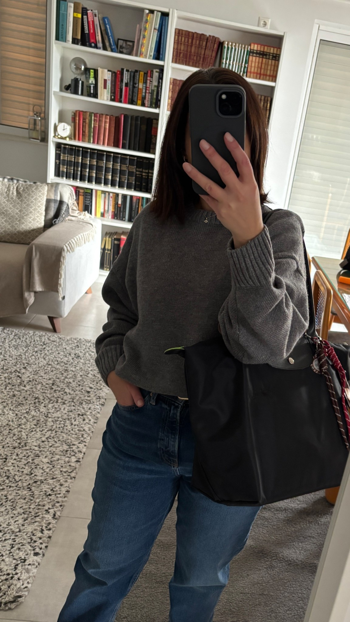 Comfy but chic is my moto for 2026 

#LTKdayinmylife #LTKootd #LTKFindsUnder100