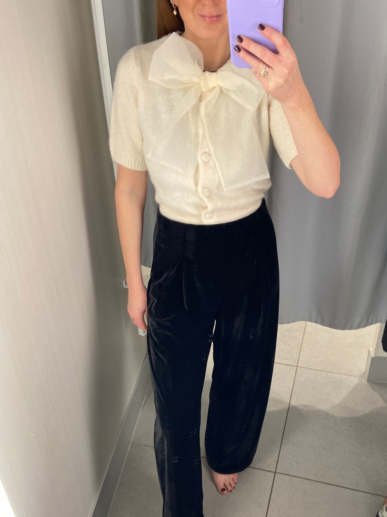 A statement bow and velvet trousers… it’s giving festive glamour without trying too hard. Elegant, flattering and perfect for Christmas cocktails, New Year’s Eve or a dressed-up dinner. 🤍🍸♥️✨ Wearing a size small in the knit and trousers. 

#LTKuk #LTKfestive #LTKpartywear