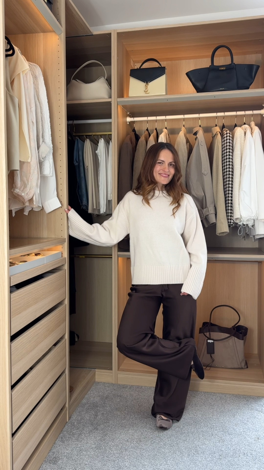 Anyone else feel like autumn came very early this year? 🍂

The UK is already giving full autumn mode rain, leaves everywhere and suddenly I’m excited to get dressed again ☕️🍂

Starting the series with an easy neutral look: chocolate brown satin trousers and a soft knit! Wearing xs is very oversized.

#LTKuk #LTKautumn #LTKpetite