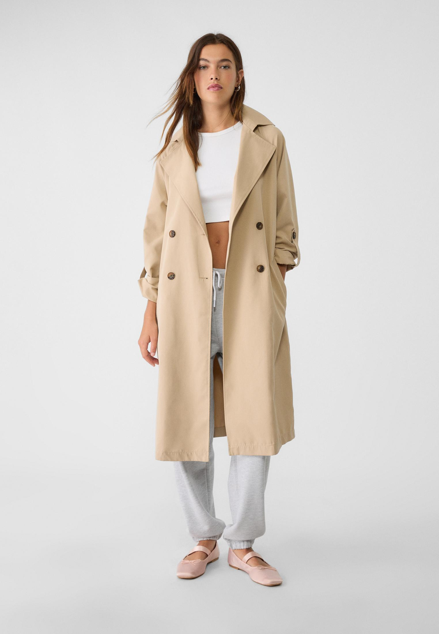Long flowing trench coat | Stradivarius (UK)