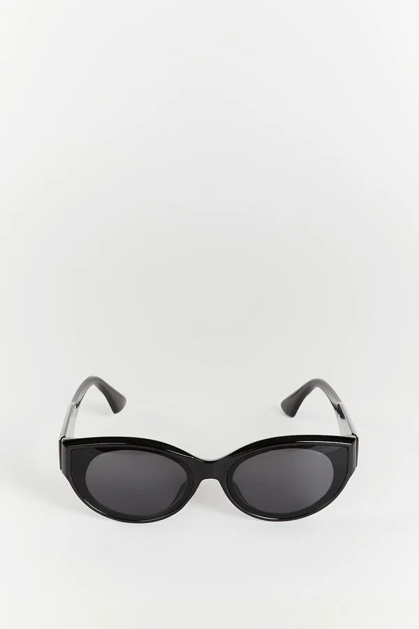 HUGHES BLACK CAT EYE SUNGLASSES | DISSH