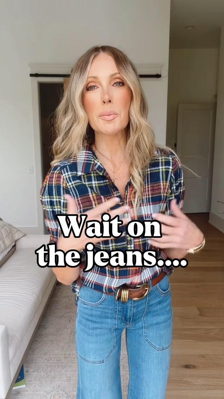 These jeans are really that good... well tailored, stretchy and give your bum a little shape. I'm wearing a 24. True to size but if you're between sizes, go with your smaller size. 

@Anthropologie #anthropartner