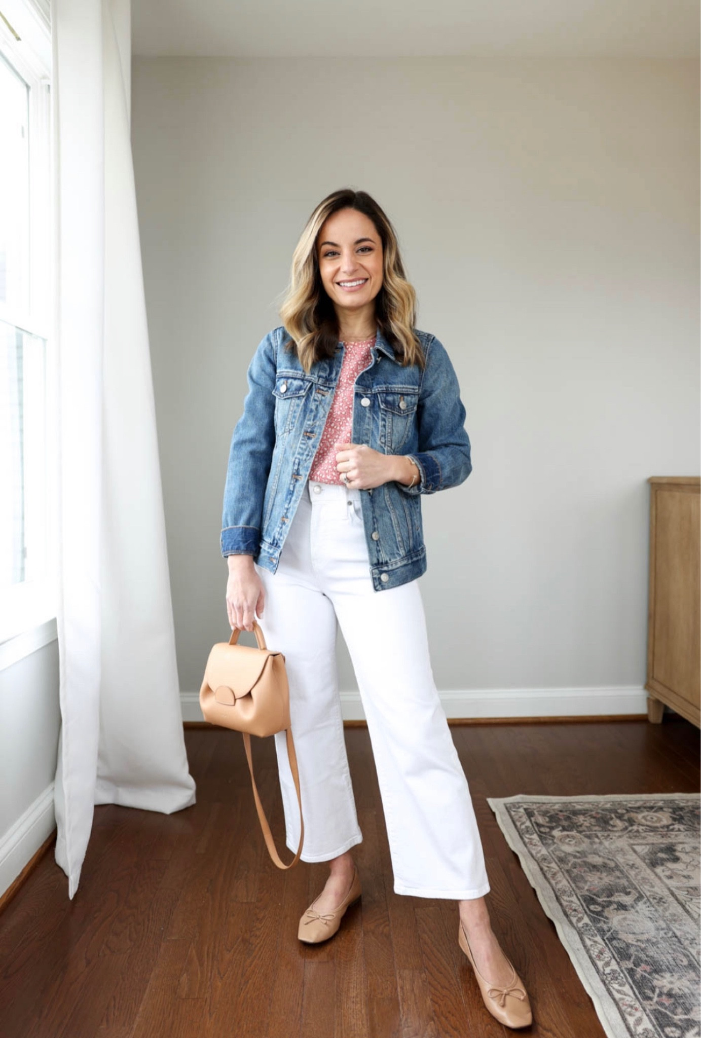 Wide leg cropped jeans five ways 

Shutz flats: tts 
Bag: polene un nano in textured tan 
J. Crew slim wide leg jeans in white and lakeshore wash: curvy petite 24 (I found the jeans to run tight through the hips, so I went with curvy). 24” inseam in petite 

Also linking the regular (not curvy) option 

Madewell denim jacket: xxs (oversized) 
J.crew factory top: petite xxs 

My measurements for reference: 4’10” 105lbs bust, waist, hips 32”, 24”, 35” size 5 shoe