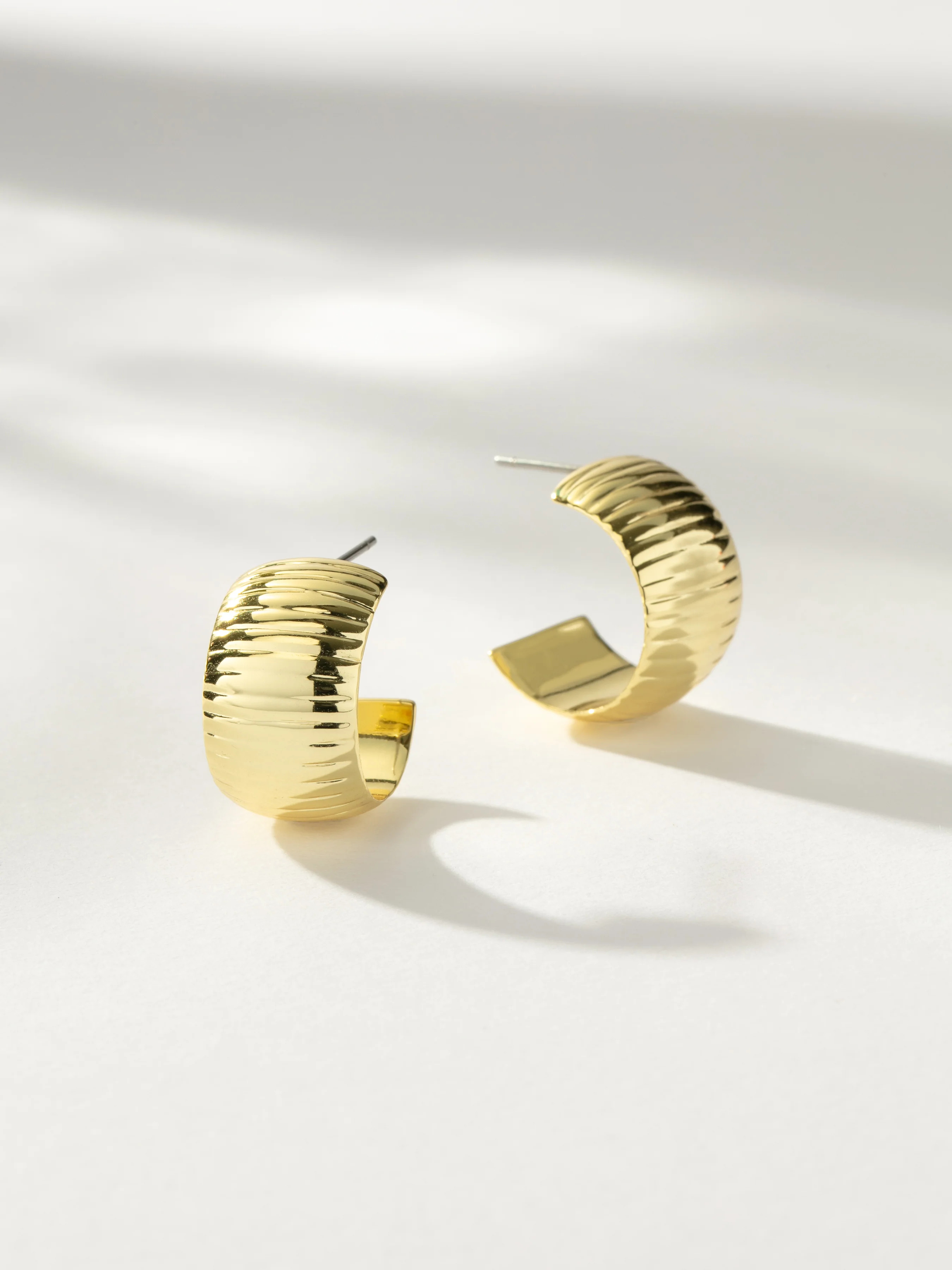 Ribbed Statement Hoop Earrings in Gold | Uncommon James | Uncommon James