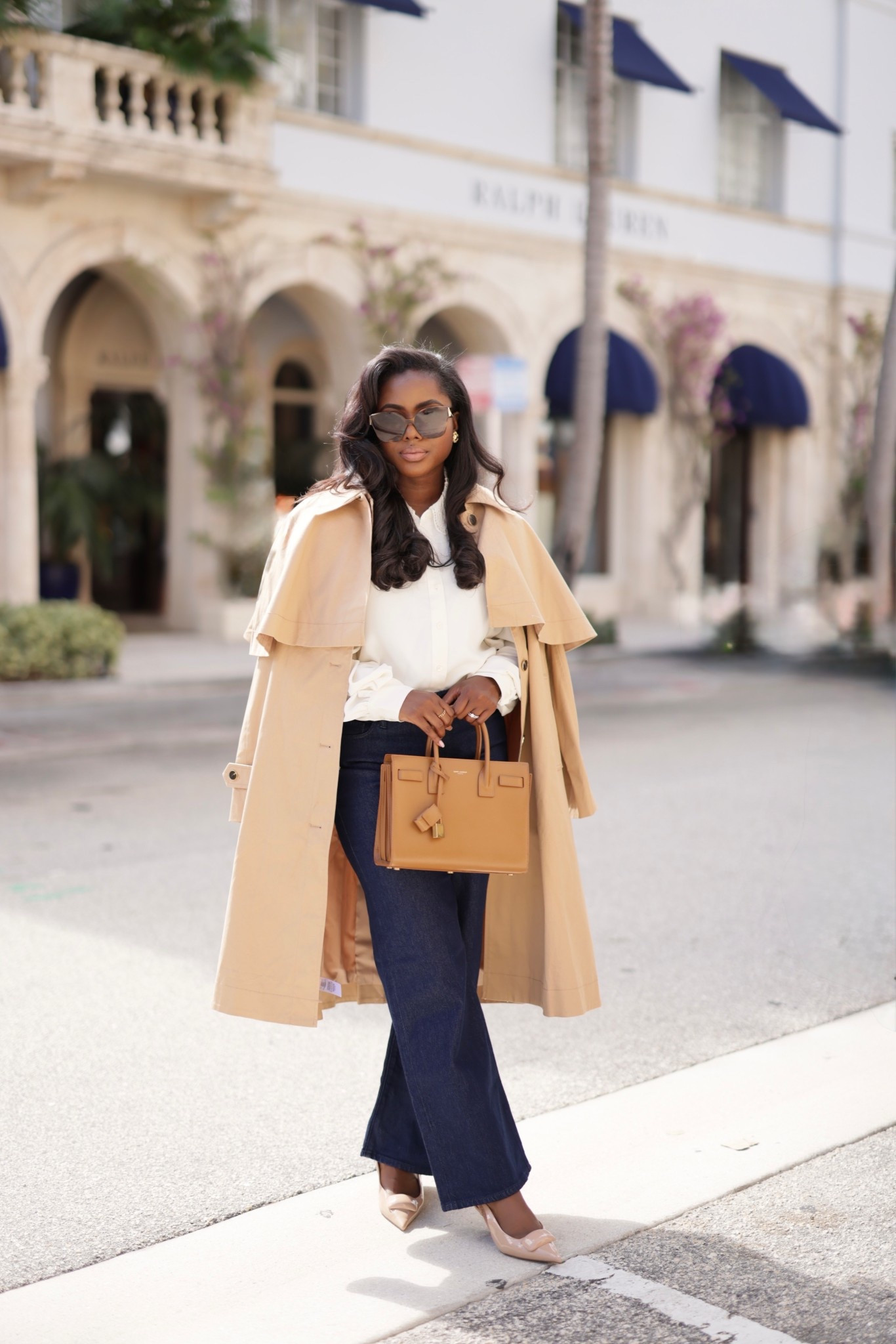 This gorgeous trench coat from Ann Taylor is currently on 70% off!!  Linked my entire look here! 🙌🏾

#LTKPlusSize #LTKSeasonal