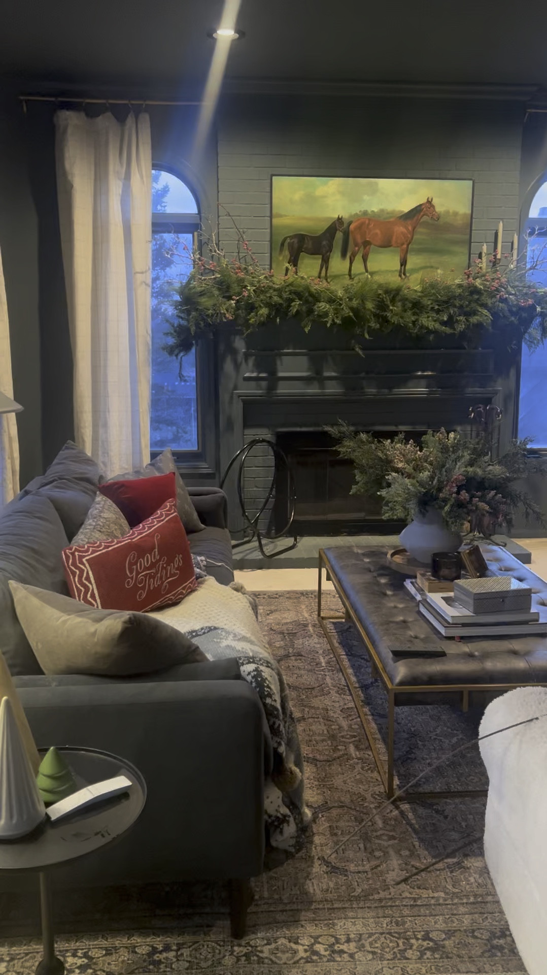 🌟Added some red to the mantle and I’m loving it. ♥️

#LTKHome #LTKHoliday #LTKOver40