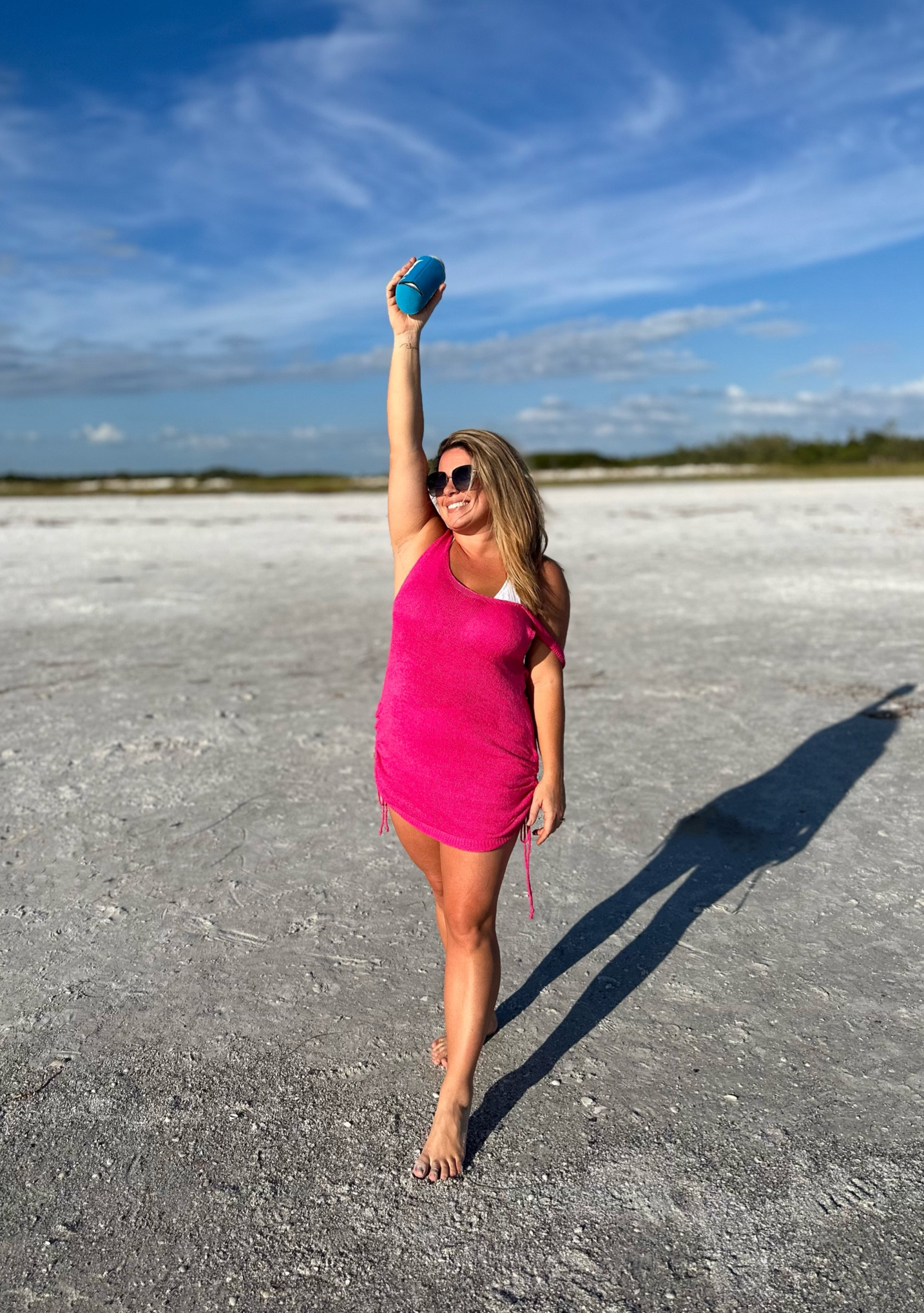 I love a knit cover up. This one has a low back and adjustable ties on the side to make longer or shorter however you prefer .


Midsize swim
Midsize beachwear 
Midsize vacation 
Midsize style
Beach cover up
Swim cover
Swimsuit
High waisted swimsuit 
Florida living 
Florida style
Florida fashion

#LTKswim #LTKmidsize #LTKSeasonal