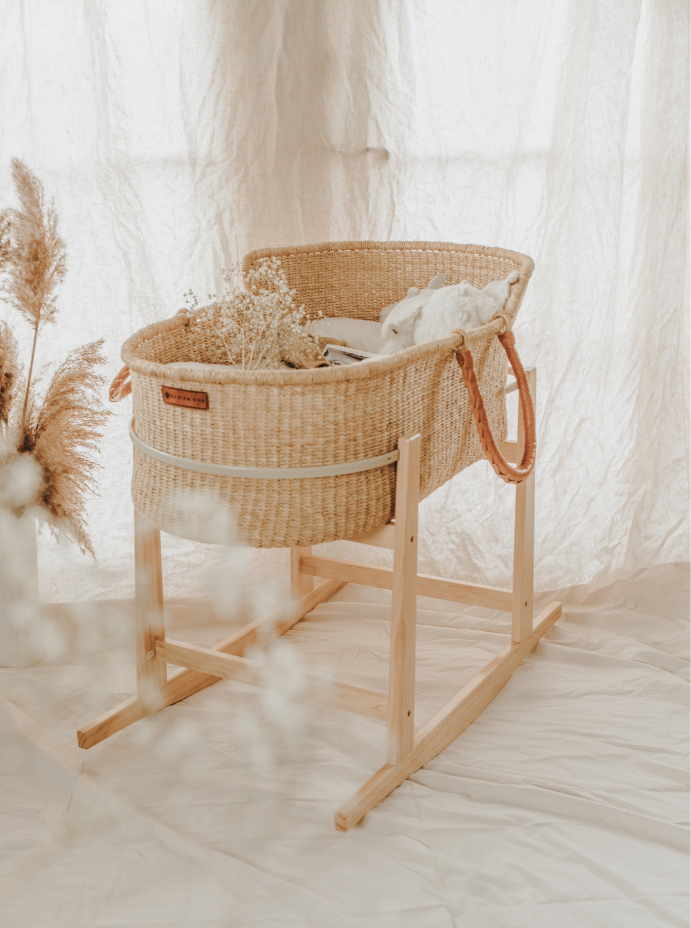 Design dua hotsell bassinet canada