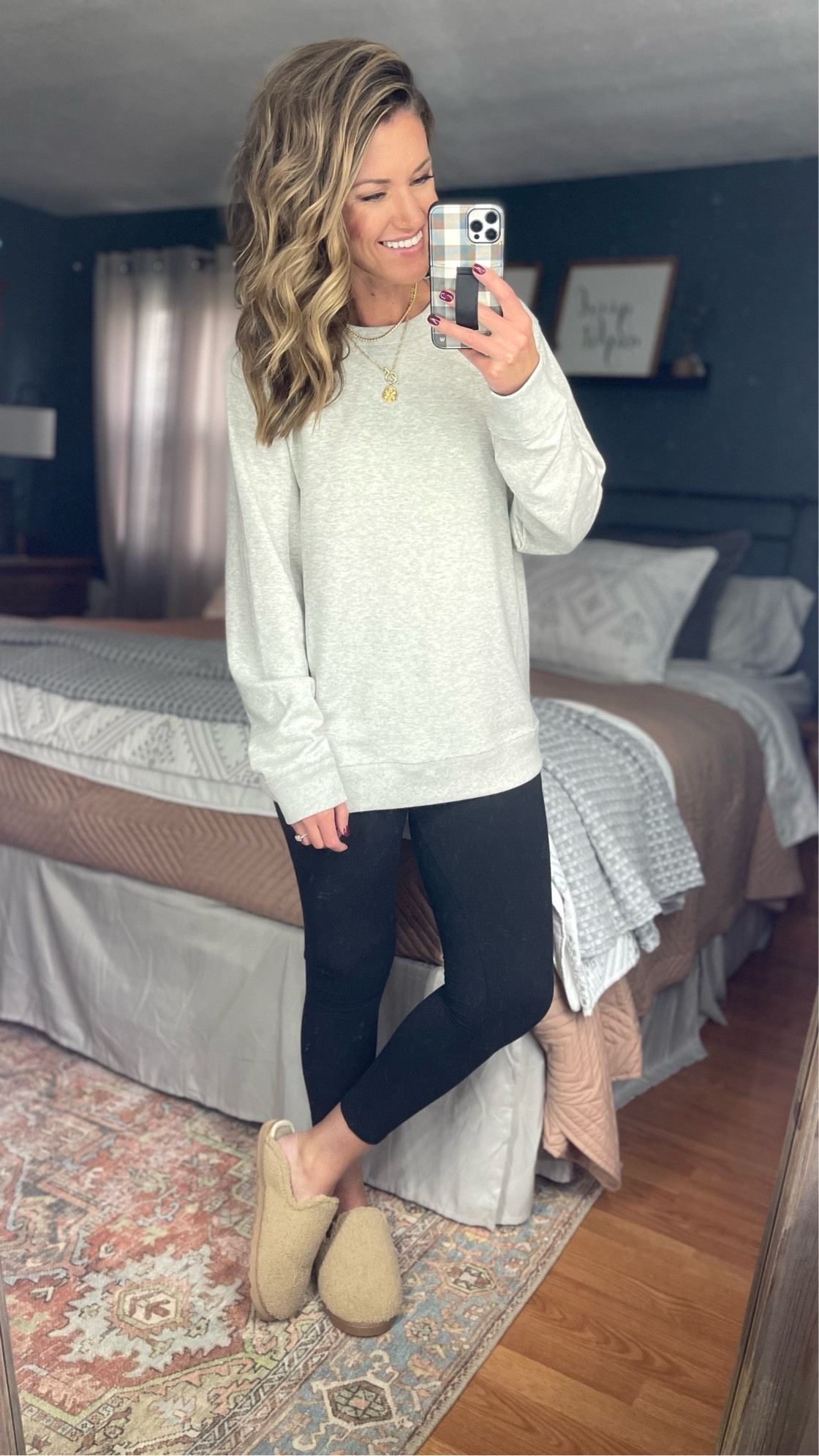 Affordable loungewear 
Sweatshirt / medium
Leggings/ s-m


#LTKunder50 #LTKSeasonal