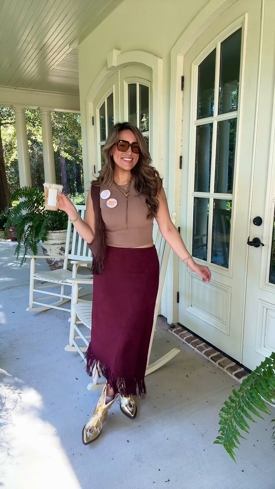 LSU game day outfit or country concert outfit! Fringe skirt fringe purse boho western style / gold cowboy boots