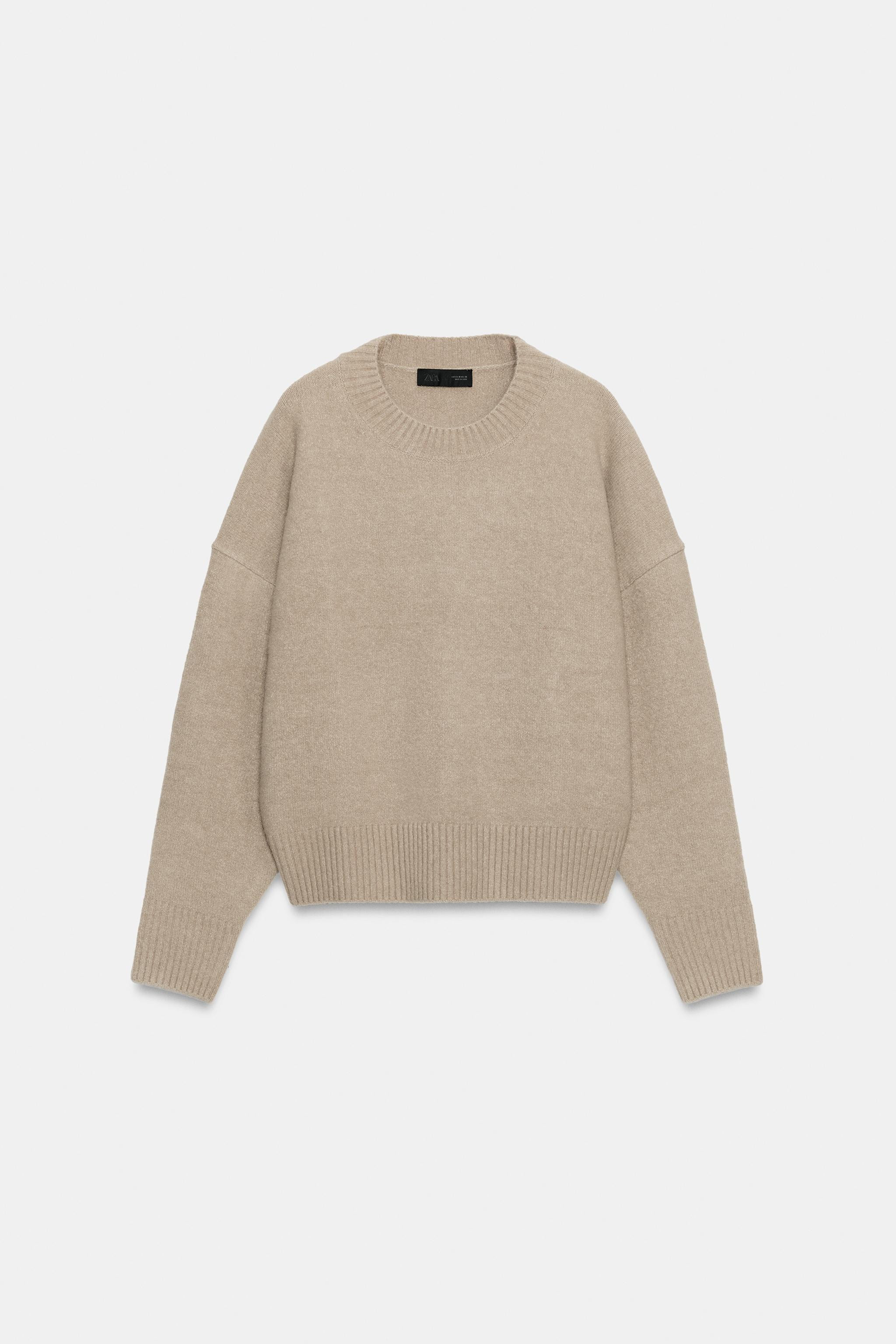 Pullover mit Rundhalsausschnitt und langen \u00e4rmeln. Rippstrickb\u00fcndchen. | Zara DE