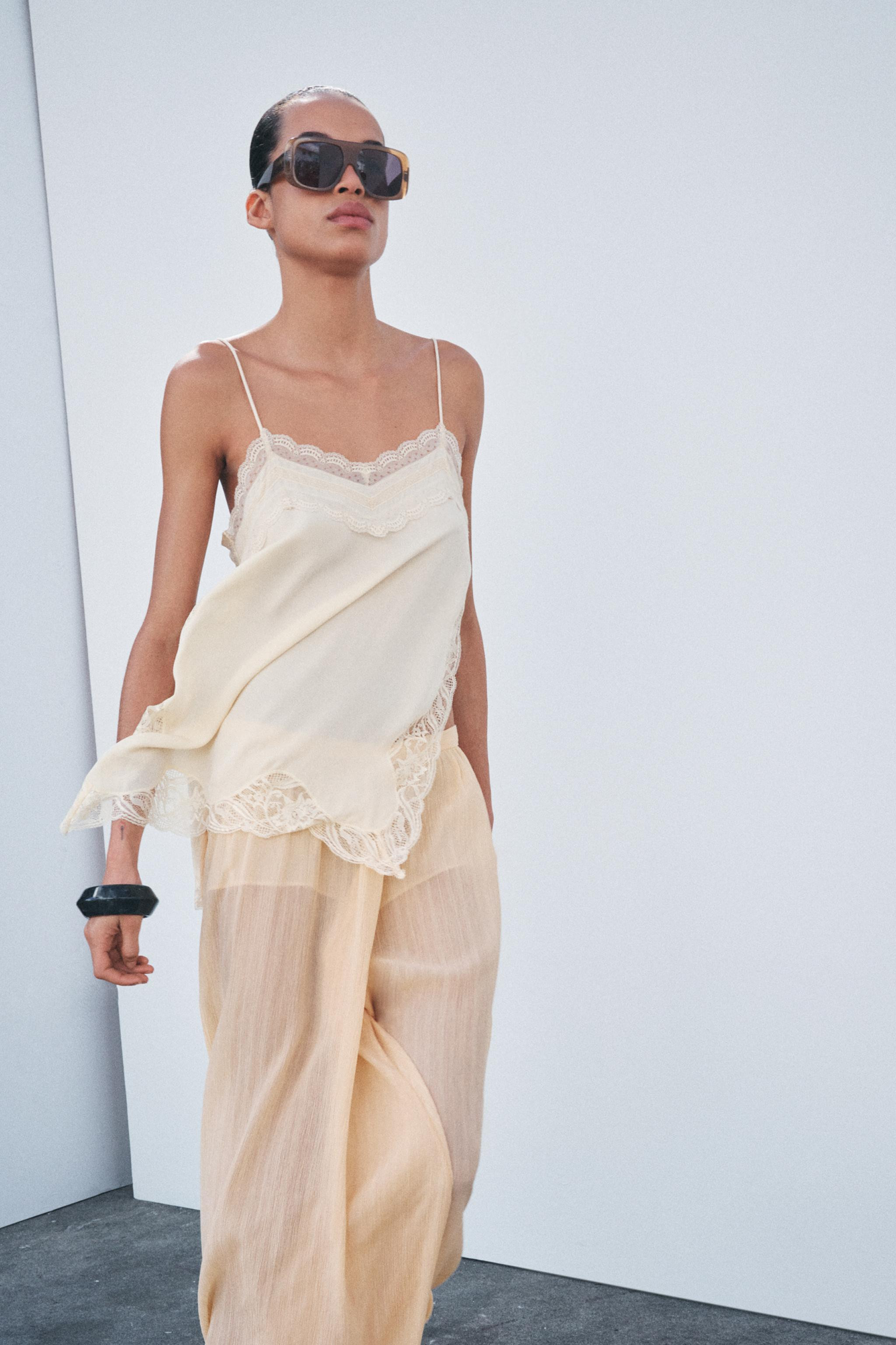 ZW COLLECTION LACE TOP WITH VENTS | Zara UK