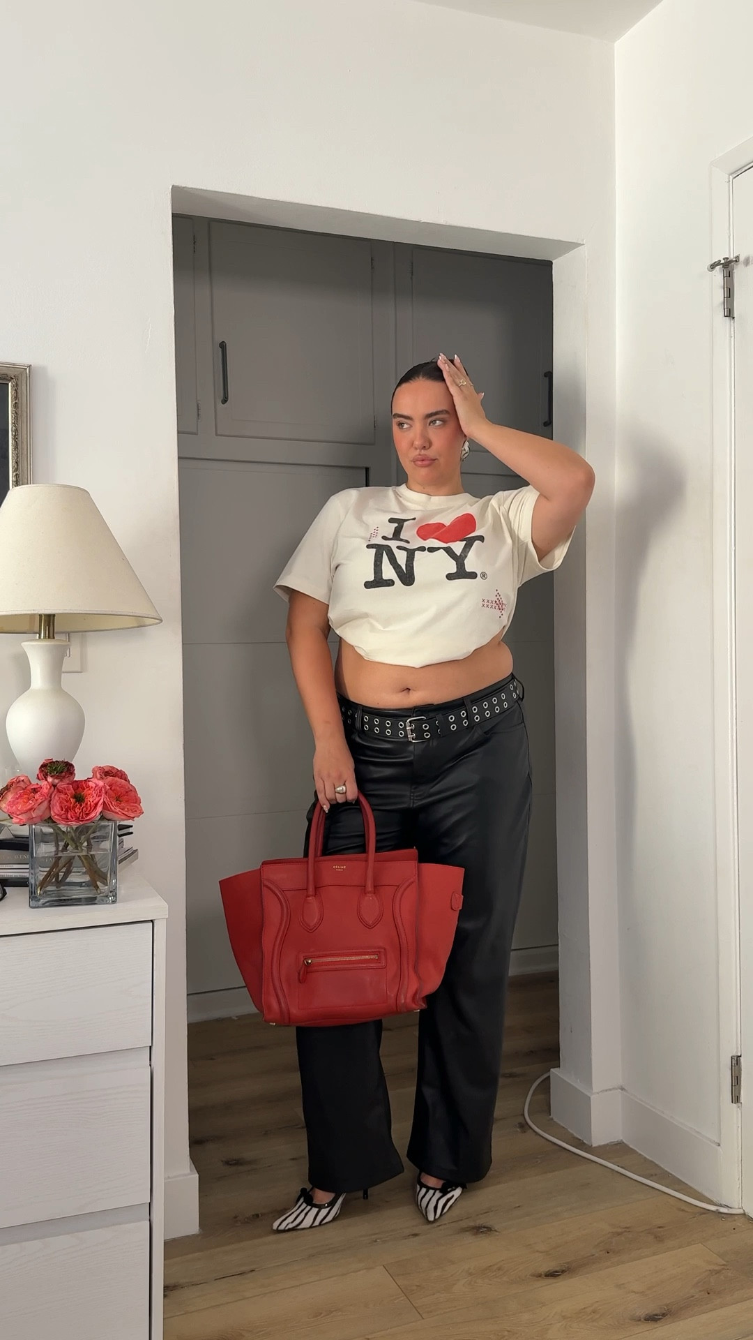 midsize fall fits that actually fit are so back😙

I’m wearing a 32 in the pants (they have stretch so they’re forgiving! I’m typically a 33) and an XL in the tee

#LTKPlusSize #LTKMidsize #LTKSeasonal