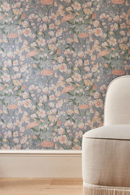 Hava Meadow Floral Wallpaper | Anthropologie (US)
