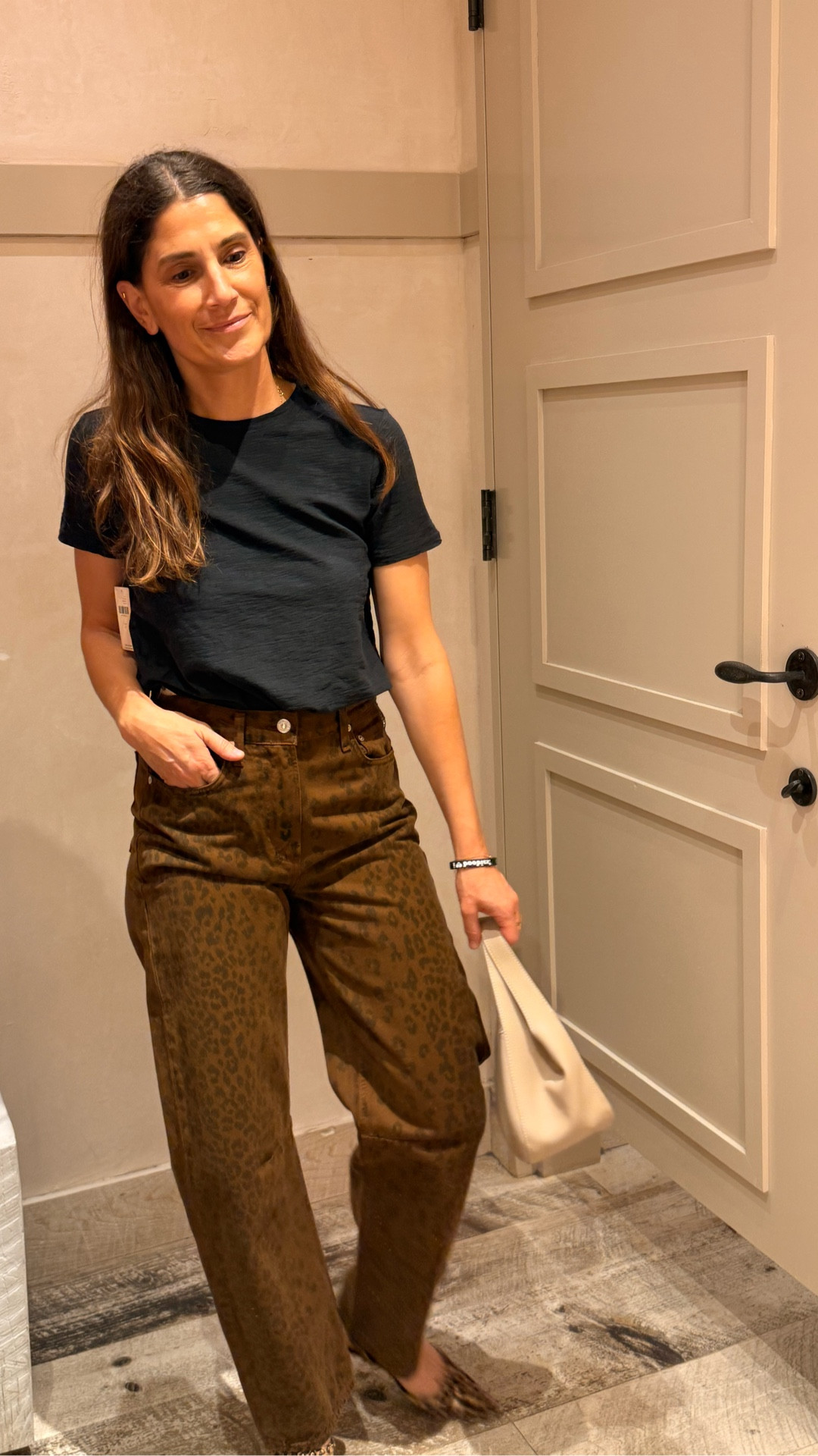 The shape of this pant is so flattering 

#LTKOver40