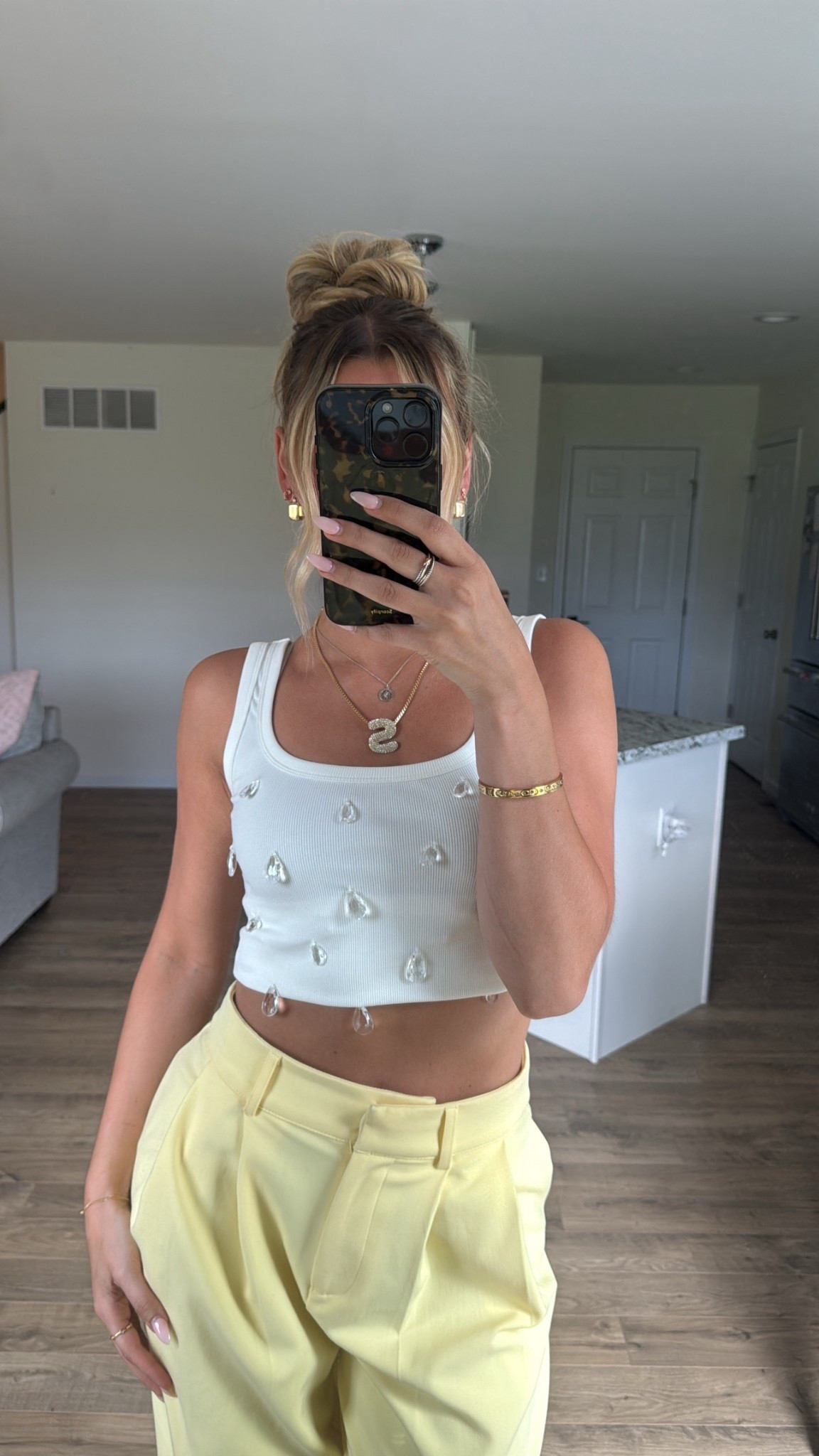 Pants are from forever 21 a while ago :( 

#LTKStyleTip #LTKFindsUnder50