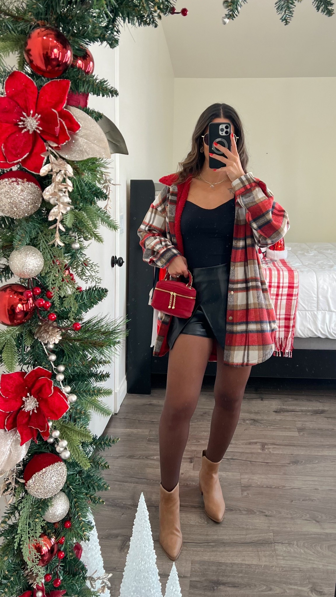 Casual holiday outfit with this plaid shacket. It’s so warm and cute 

#LTKSeasonal #LTKFindsUnder50 #LTKHoliday
