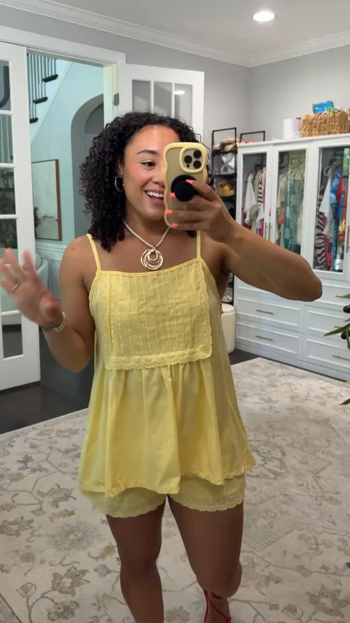 Cutest Amazon matching set find. You know I love yellow, so def had to snag this one 💛

#LTKgrwm #LTKootd #LTKSeasonal