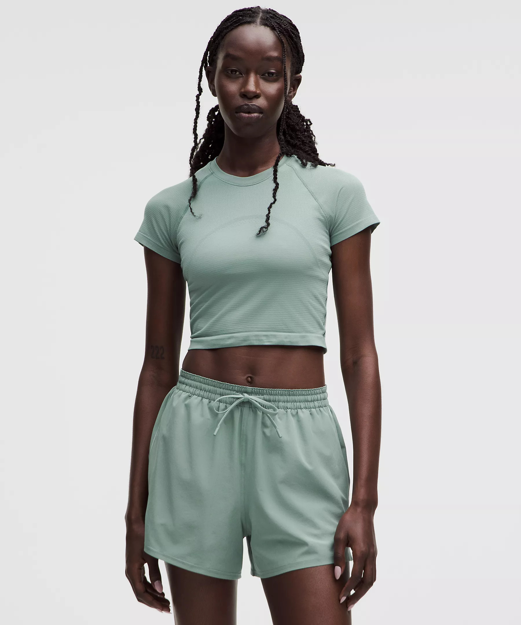 Swiftly Tech Cropped Short-Sleeve Shirt 2.0 | Women's Short Sleeve Shirts & Tee's | lululemon | Lululemon (US)