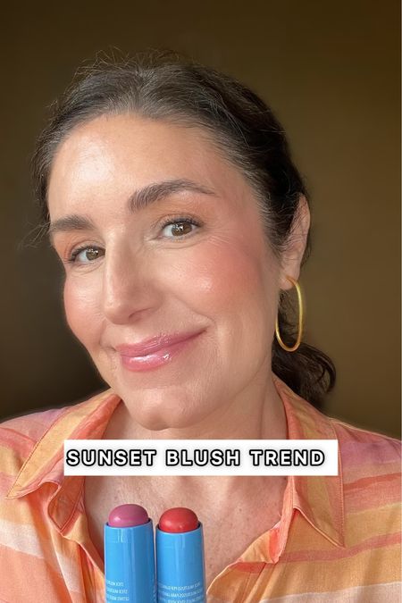 🌅 Sunset blush trend alert! 🌅 On Thursdays, I love sharing my favorite beauty finds under $30. This week, I'm obsessing over these kind and free multi sticks. 🌿 Not only do they blend like a dream, but they're also under eight dollars! 💸 Plus, they can double as a lipstick - cruelty-free and vegan! 🐰💄 . ✨ Are you loving this trend? Will you be giving it a try? 💖 #SunsetBlush #BeautyOnABudget #thursdaysunder30 #CrueltyFreeBeauty