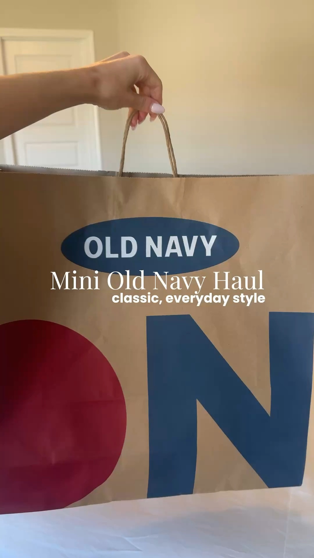 Mini old navy haul ⚓️🤍🧺🫐 picked up come cutie coastal inspired outfit basics perfect that are beyooond perfect for my upcoming east coast summer  
