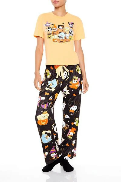 Halloween Sanrio Tee & Pants Pajama Set | Forever 21