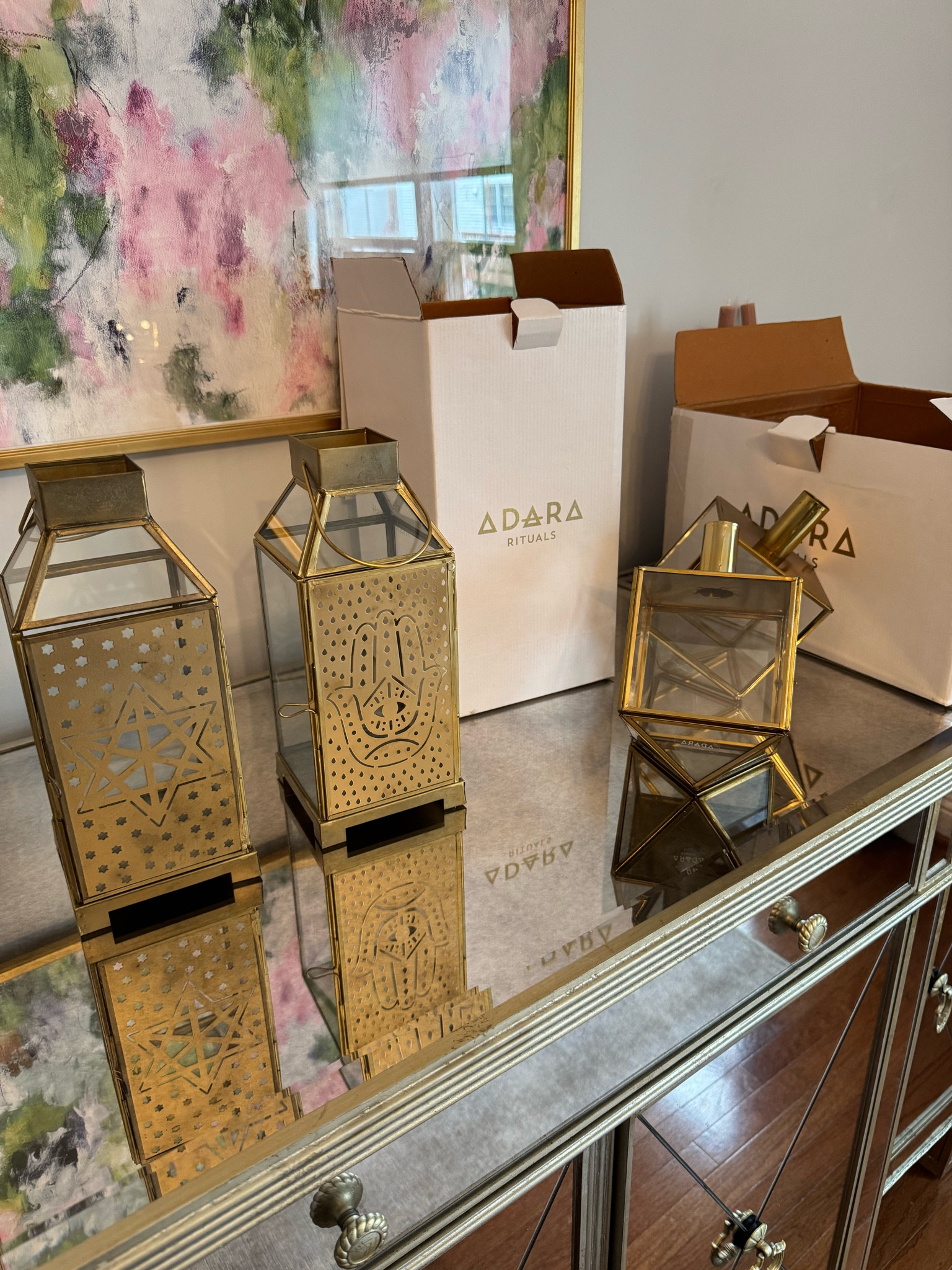 Beautiful Judaica pieces for your home!