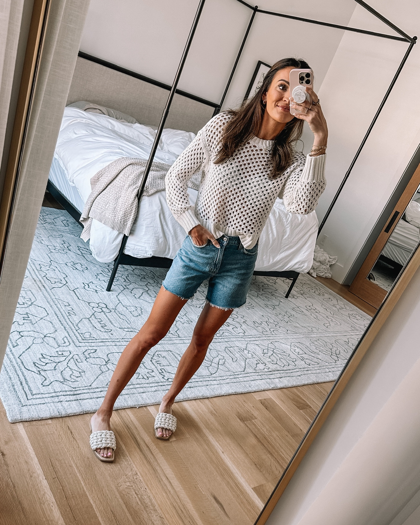 abercrombie sweater size xs and shorts size 25

#LTKSale #LTKsalealert