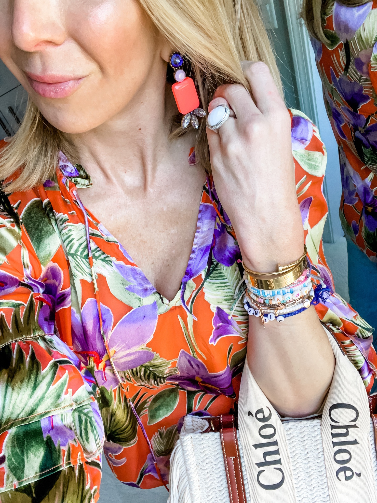 Love a good pair of vintage J. Crew earrings. Glad I held onto these ones; they still make me happy 15 years later!

Also loving Dior Addict Lip Glow Balm in “Rose Gold” 🌹💫


#LTKbeauty #LTKstyletip #LTKunder50
