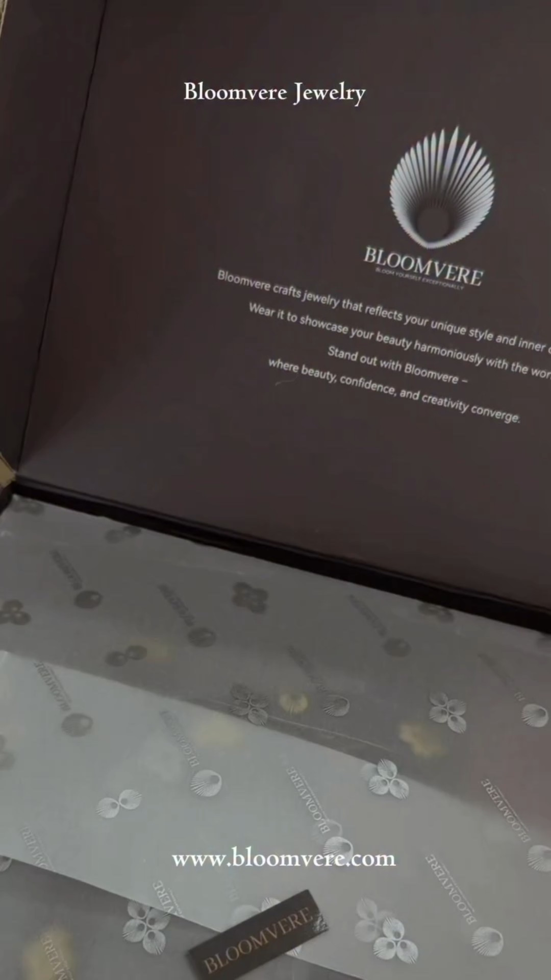 Bloom Yourself Exceptionally ✨ @bloomverejewelry 
This Bloomvere bracelet feels like a second skin — light, seamless, and effortlessly elegant.
I love how versatile it is: perfect for everyday wear, easy to style with any look, and beautifully crafted to elevate your outfit.
Timeless artistry and exceptional craftsmanship in every detail.

Shop the bracelet here 🤍👇
https://amzn.to/4i7aZV6

#BloomvereJewelry #EverydayLuxury #TimelessStyle #JewelryGoals #BloomYourselfExceptionally