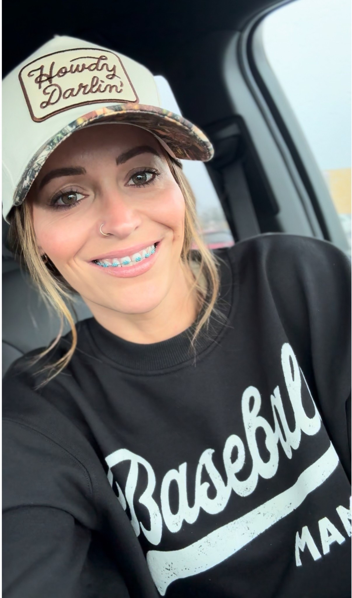 One of my go to hats! The boutique I got this from is out of stock but found the exact one at a different boutique ✨🤍

My sweatshirt is from a local boutique, LynnLee’s but I linked some super cute options for you baseball mama’s ⚾️

#LTKFindsUnder50 #LTKStyleTip