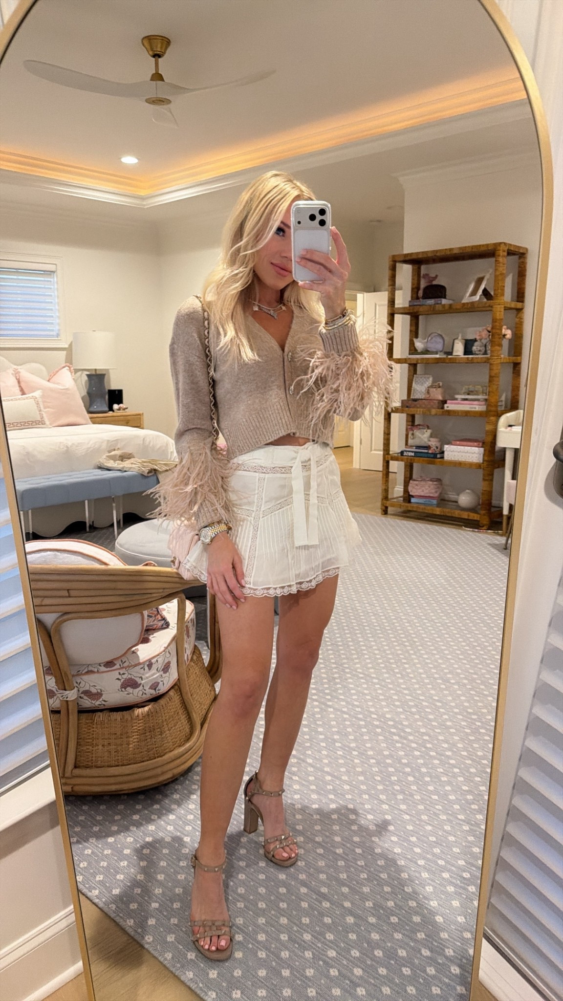 Cinq à Sept Bria Feather V-Neck Cardigan, loveshackfancy Willia silk lace detailed mini 



#LTKGiftGuide #LTKStyleTip #LTKHoliday