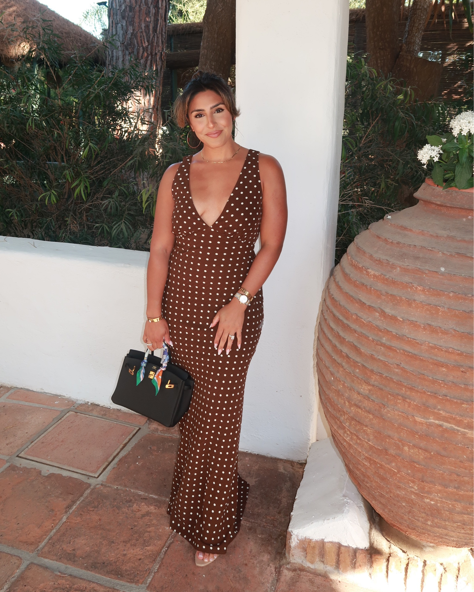 The prettiest polka dot dress 🤎
Wearing a size 6–TTS