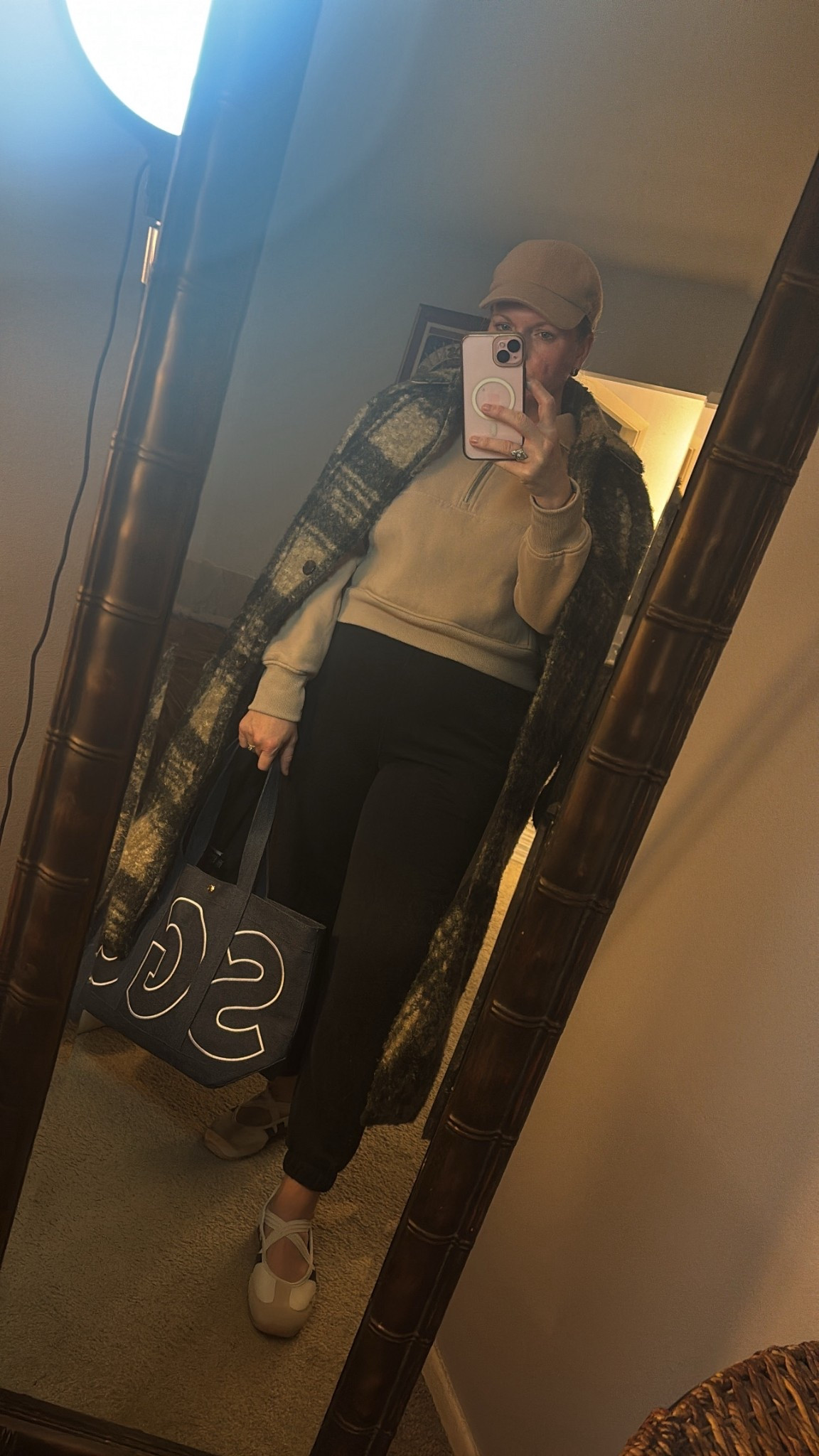 Tote, baublebar tote, alpha tote, tote bag, winter outfit, sweatpants 