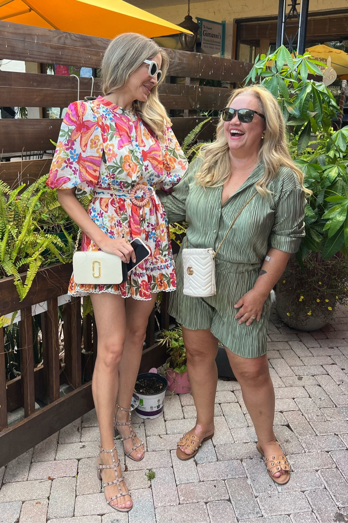 Cute outfit idea! Elegant and beautiful. 

Amazon finds, Amazon fashion, farm dress, Gucci bag 


#LTKcurves #LTKstyletip

#LTKSeasonal