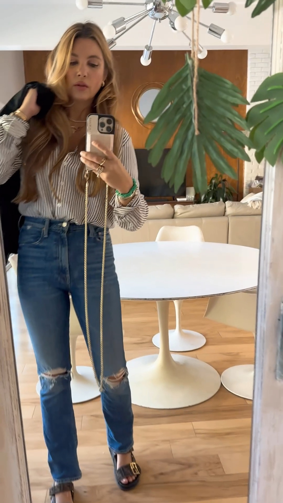 Straight leg jeans, striped top, black blazer, Fendi sandals

Style for a day of meetings downtown ⚡️
Shirt: medium
Jeans: 26
Blazer: m/l


#LTKSeasonal #LTKunder100