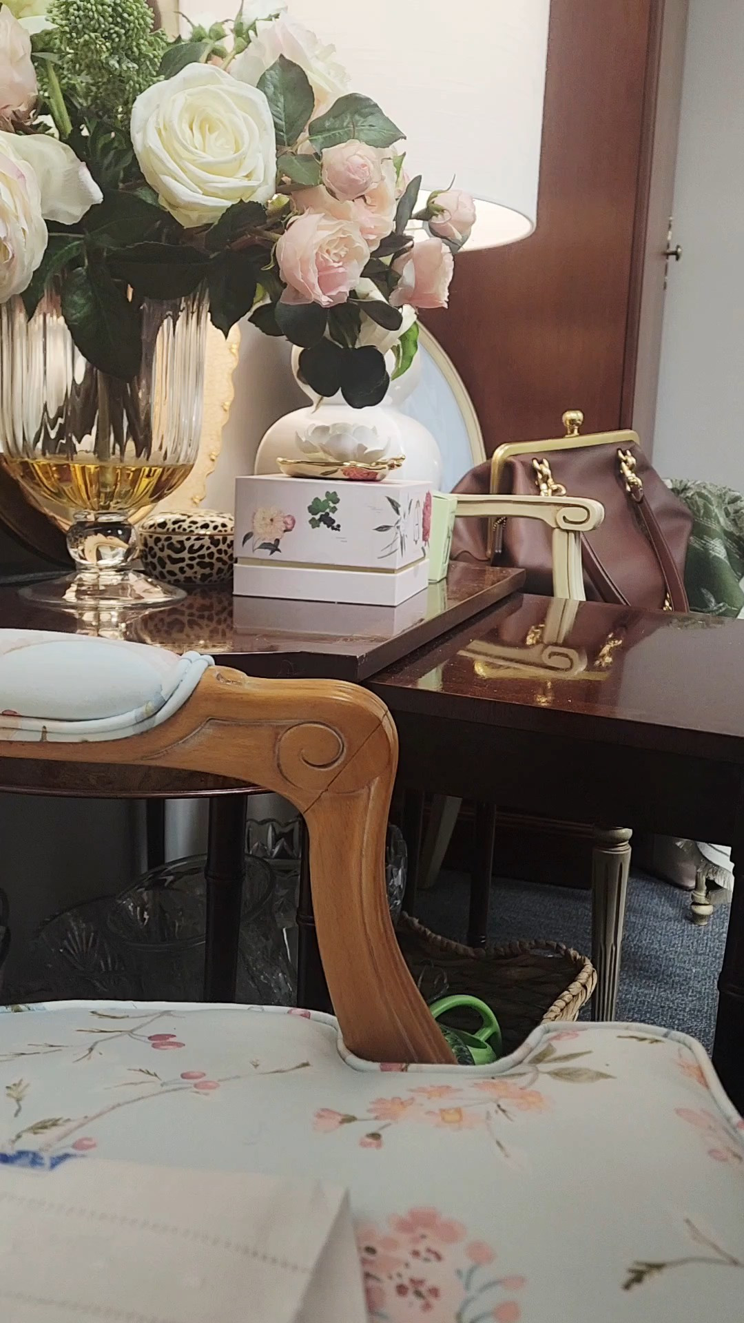 Gorgeous floral candle from Amazon!

#LTKHome #LTKOver40 #LTKSeasonal