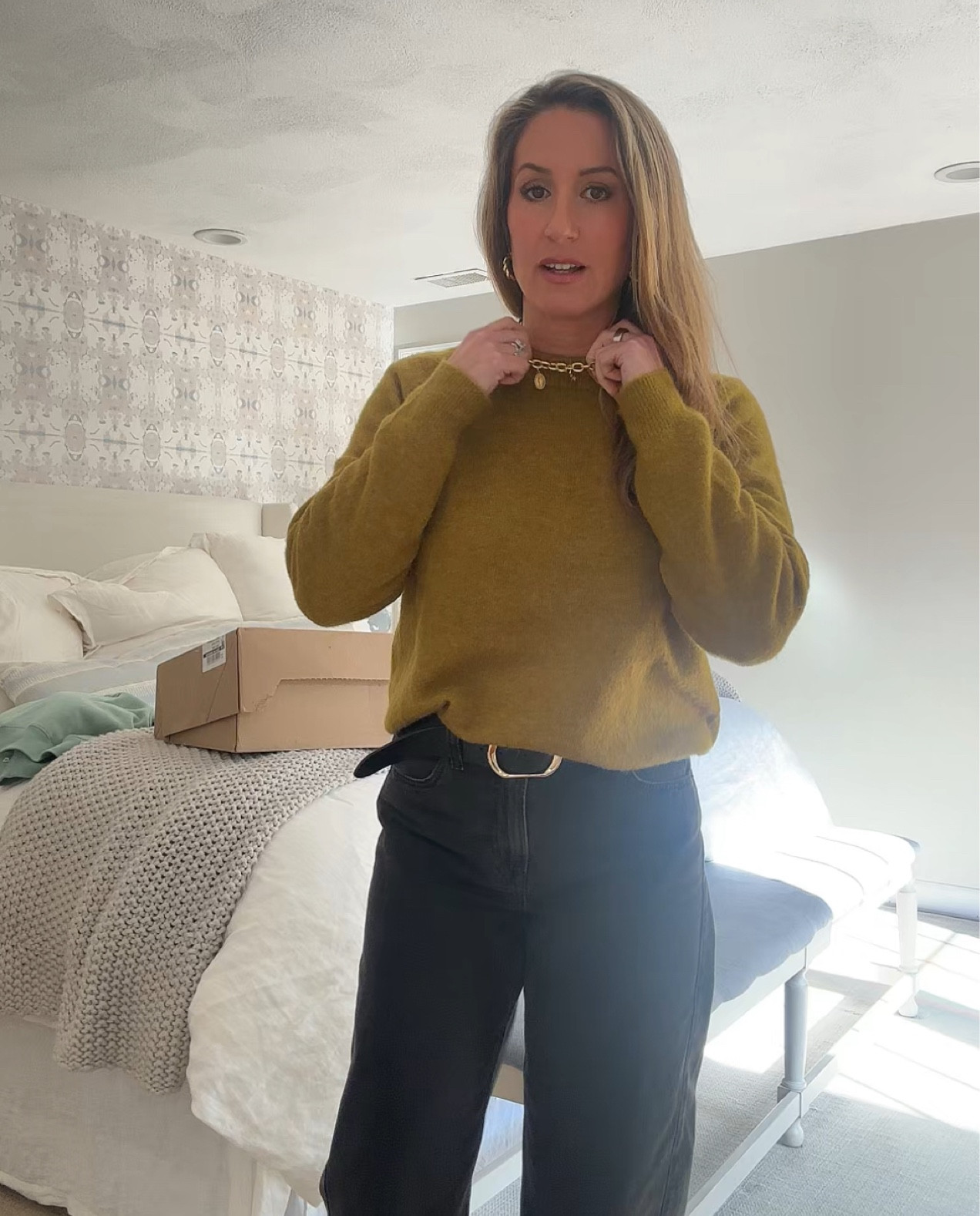 Favorite barrel denim jeans by GAP. Go down one size when ordering. They run large. #denim #jeans 



#LTKFindsUnder100 #LTKStyleTip