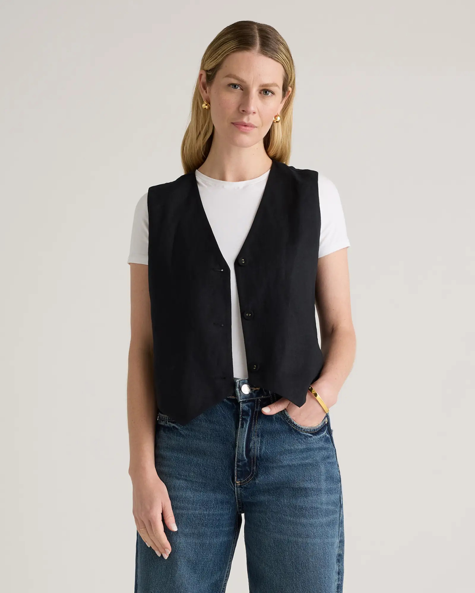 100% European Linen Vest in Black | Quince
