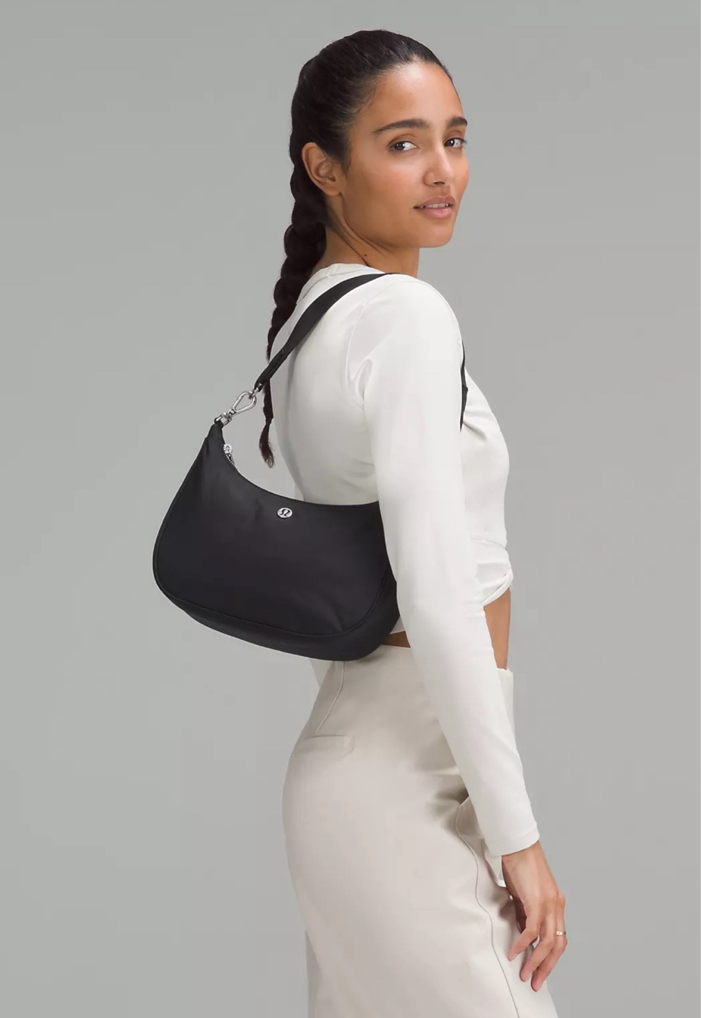 NEW! Adjustable strap shoulder bag. Wear as a crossbody purse and as a shoulder bag. Handy interior and exterior pockets. 
kimbentley, Lululemon, handbag, 

#LTKActive #LTKItBag #LTKFitness
