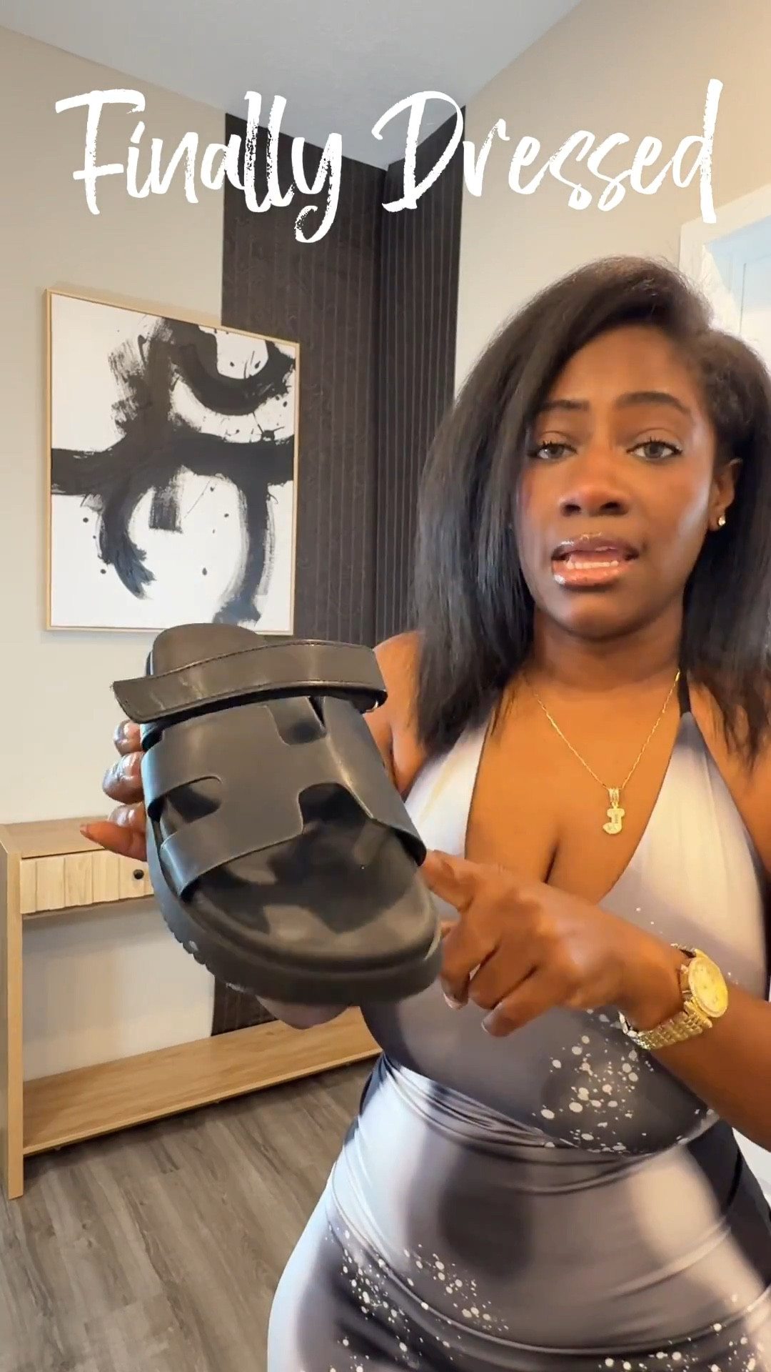 Hermes inspired sandals by @Steve Madden US available in soooo many different colors & materials 😌🤎🖤🧡🤍

#LTKootd #LTKSeasonal